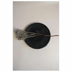 Assiette avec piétement en terracotta | Noir