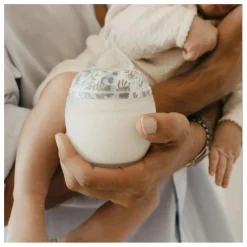 Biberon en silicone médical et tétine physiologique Mimosa Field - Elhée x Liberty | Bleu ciel