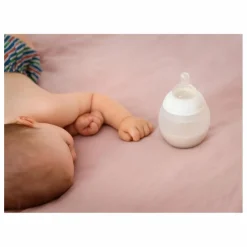 Biberon en silicone médical et tétine physiologique