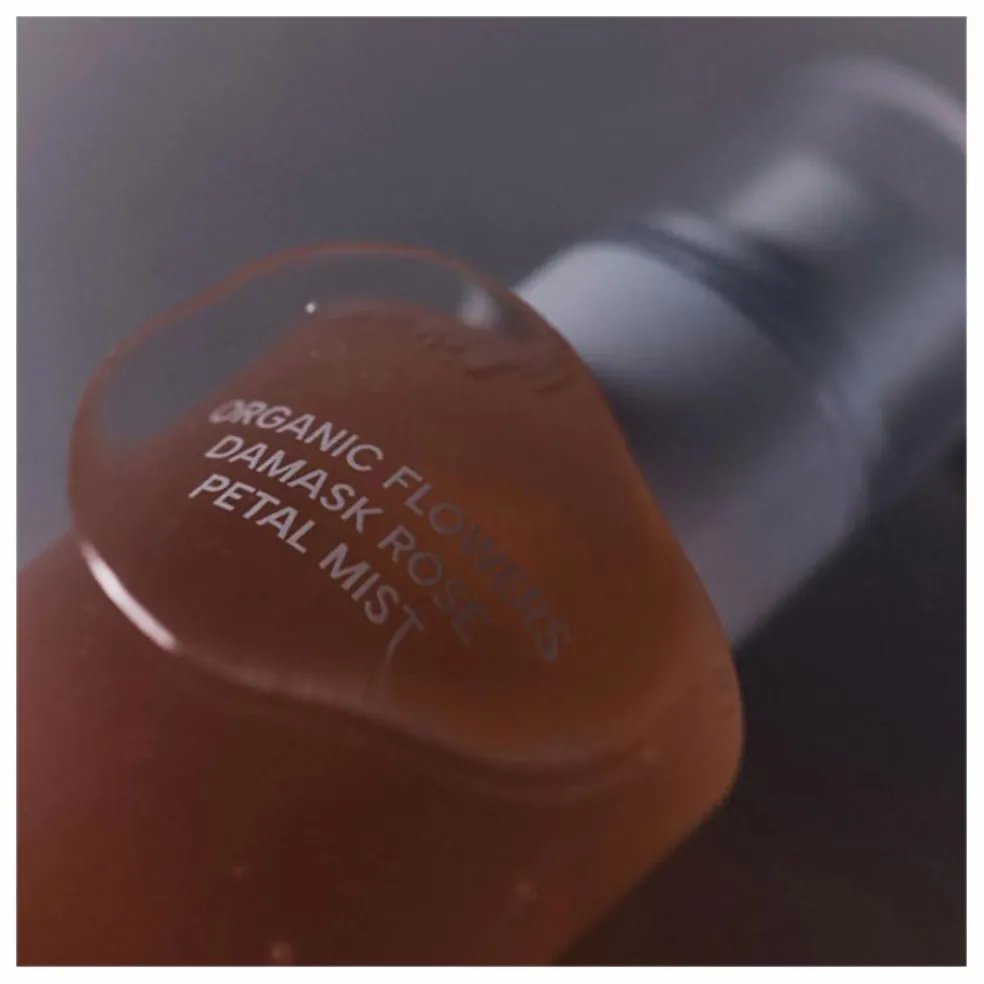 Brume aux pétales de rose de Damas et aux fleurs - 100ml
