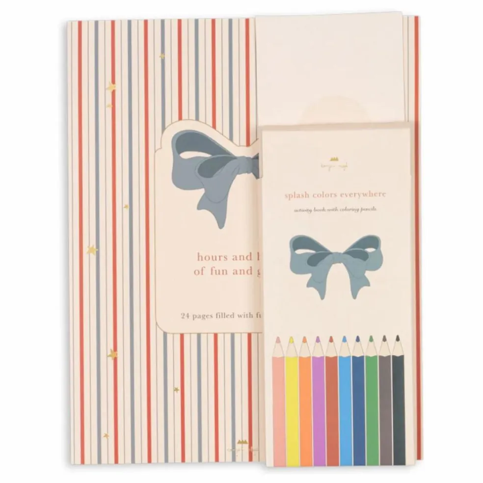 Cahier d'activité avec ses crayons de couleur