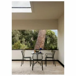 Chaise avec accoudoirs Thorvald SC95, Space Copenhagen | Noir