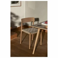 Chaise Betty TK1, piètement en bois