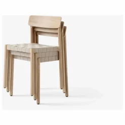 Chaise Betty TK1, piètement en bois