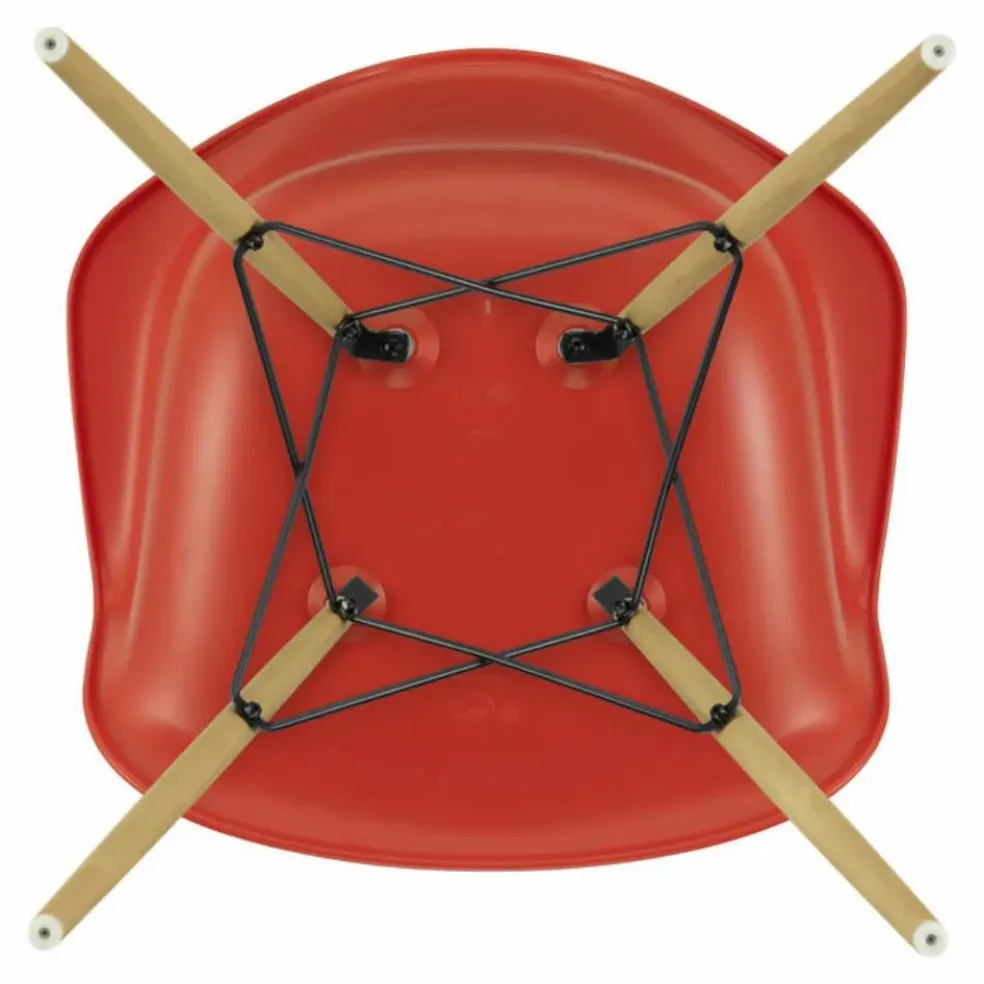 Chaise DAW - piétement érable - Charles & Ray Eames | Rouge coquelicot
