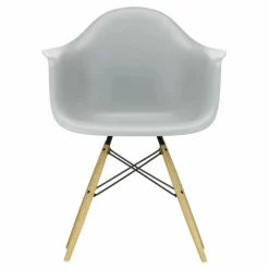 Chaise DAW - piétement érable - Charles & Ray Eames | Gris clair