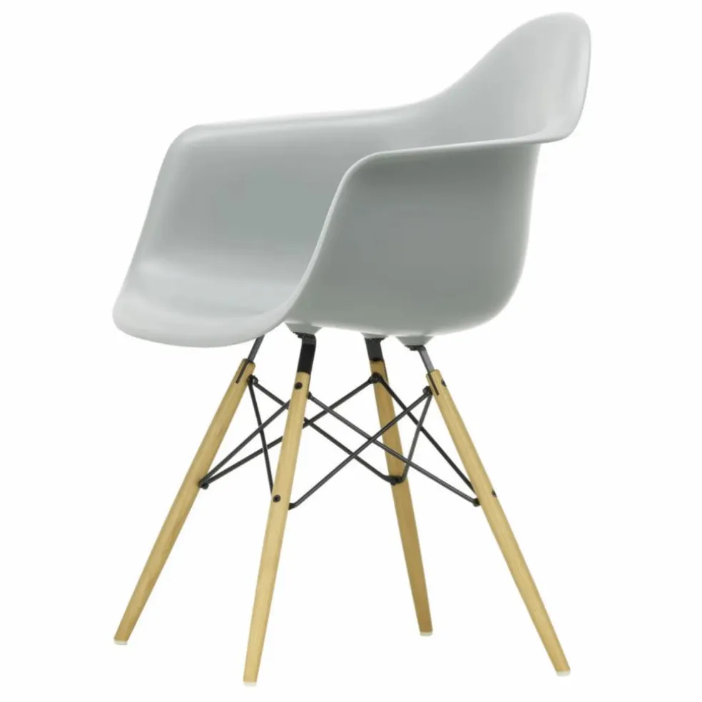 Chaise DAW - piétement érable - Charles & Ray Eames | Gris clair