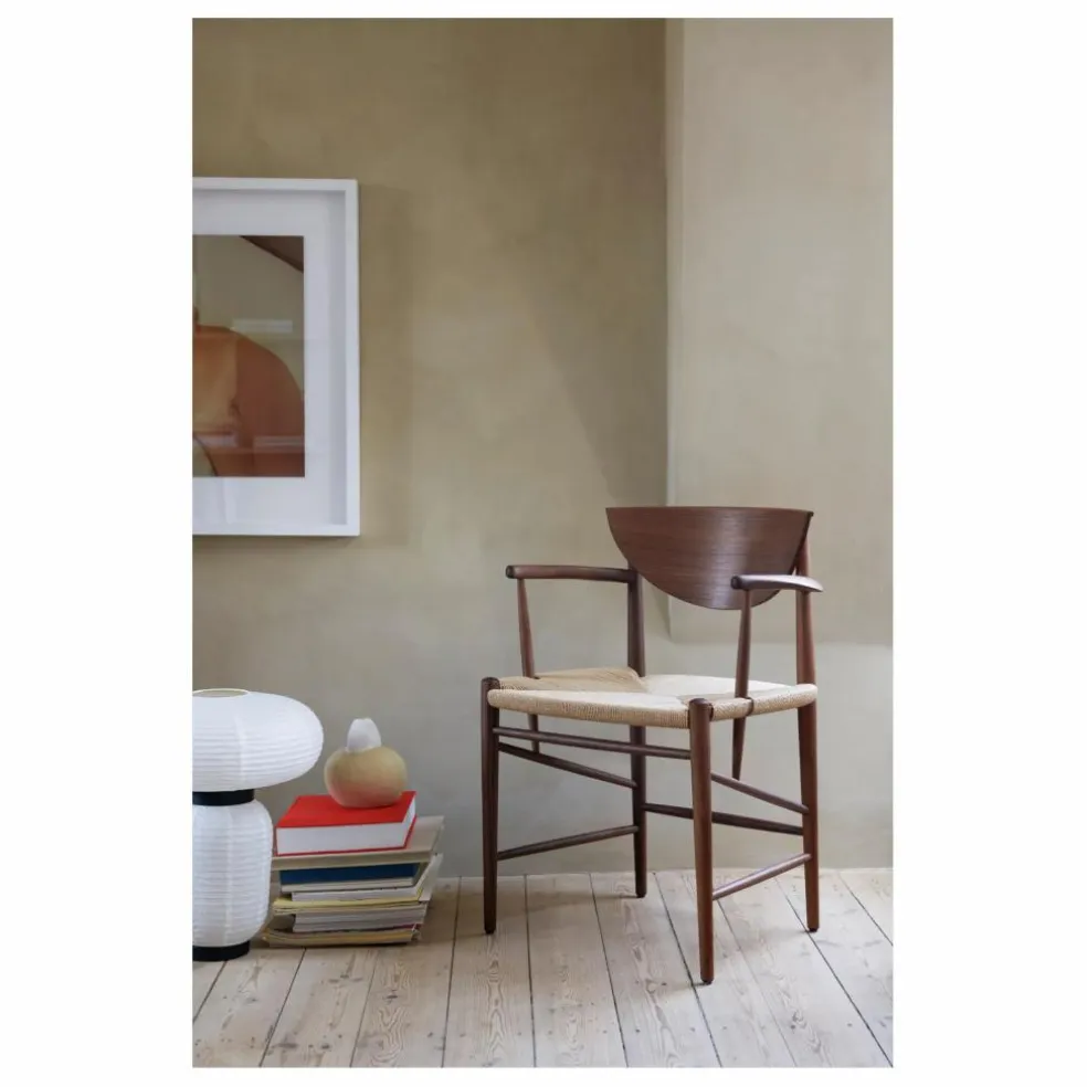 Chaise Drawn HM4 en bois avec accoudoirs | Noyer