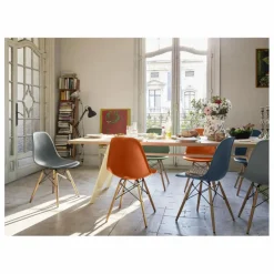 Chaise DSW plastic - piètement érable - Charles & Ray Eames | Granite
