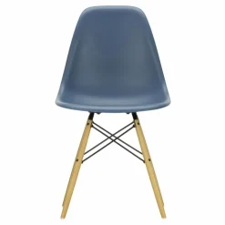 Chaise DSW plastic - piètement érable - Charles & Ray Eames | Bleu de mer