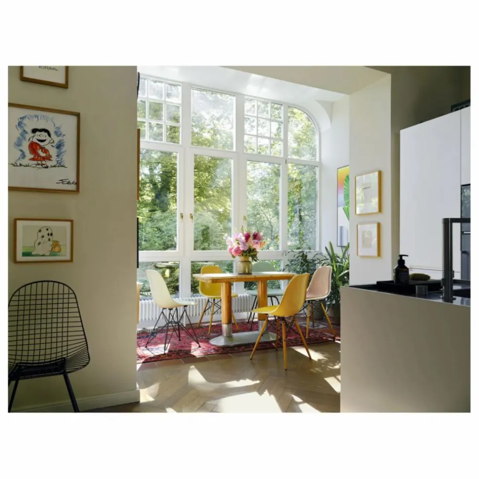 Chaise DSW plastic - piètement érable - Charles & Ray Eames | Jaune moutarde