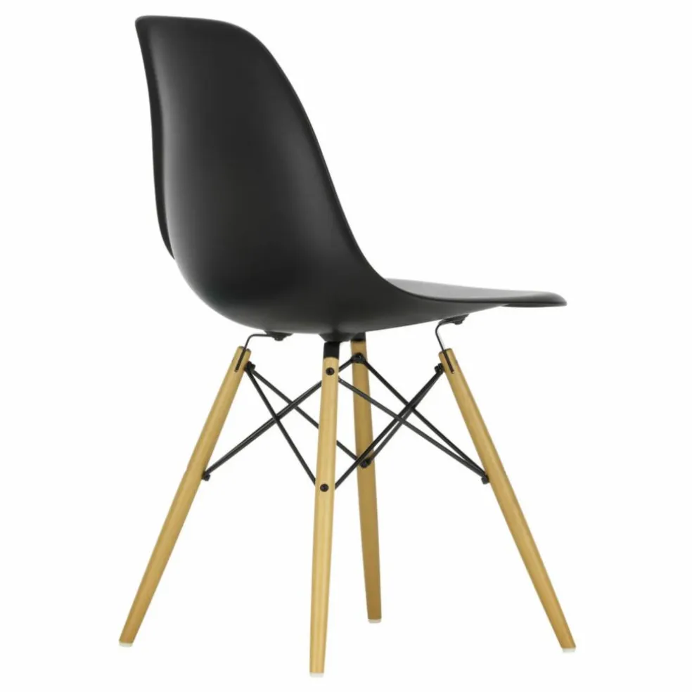 Chaise DSW plastic - piètement érable - Charles & Ray Eames | Noir