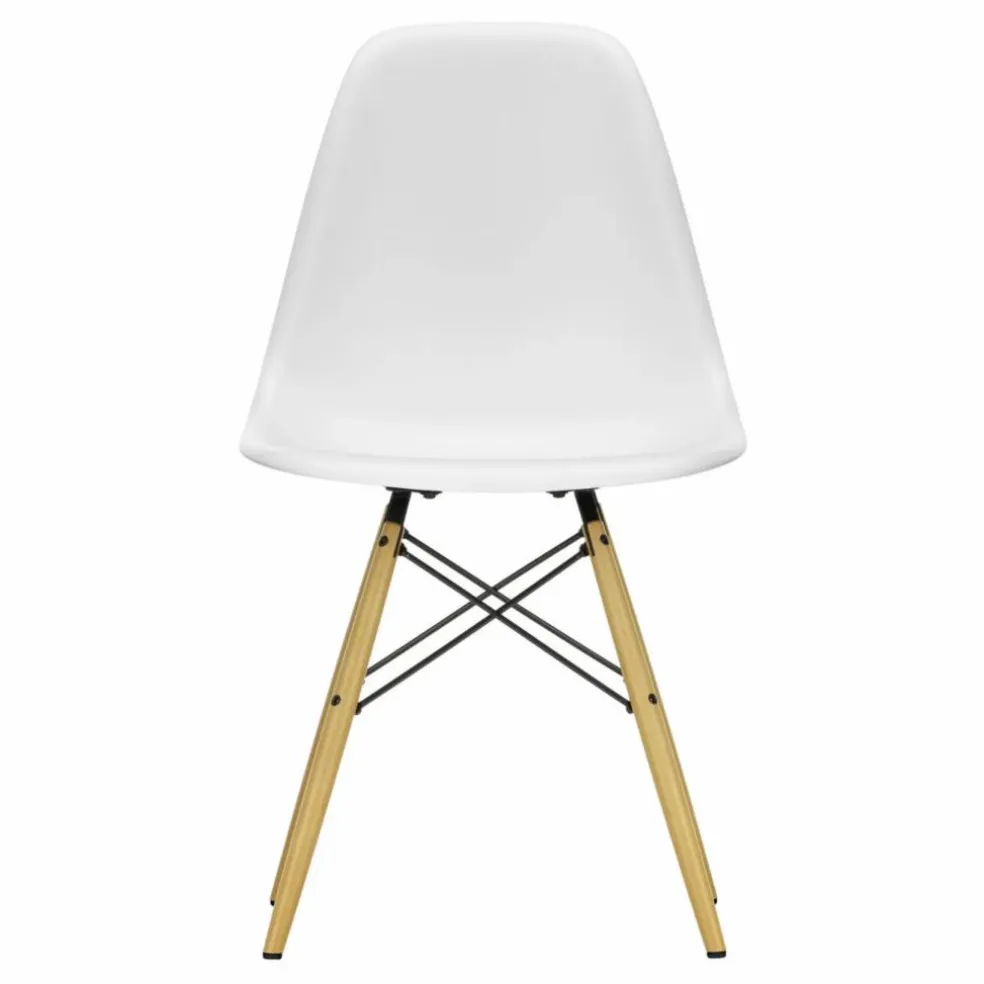 Chaise DSW plastic - piètement érable - Charles & Ray Eames | Blanc