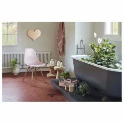 Chaise DSW plastic - piètement érable - Charles & Ray Eames | Rose tendre