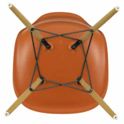 Chaise DSW plastic - piètement érable - Charles & Ray Eames | Orange Rouille