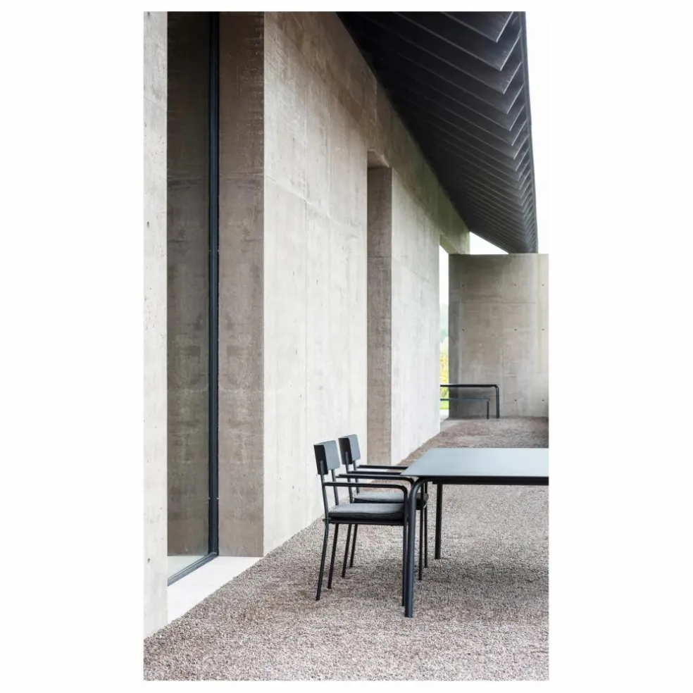 Chaise outdoor August avec accoudoirs | Noir