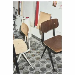 Chaise Result en chêne fumé - Réedition Friso Kramer & Wim Rietveld | Noir