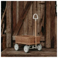 Chariot en rotin