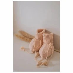 Chaussons en tricot et pochon brodé | Nude