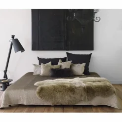 Coussin basic en peau de chèvre du Tibet | Charbon