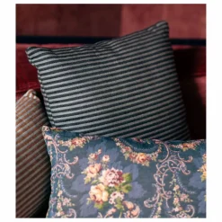 Coussin carré Carino en tissu rayé | Bleu nuit