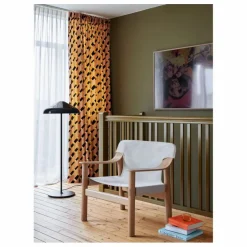 Fauteuil Bernard en chêne et toile, Shane Schneck