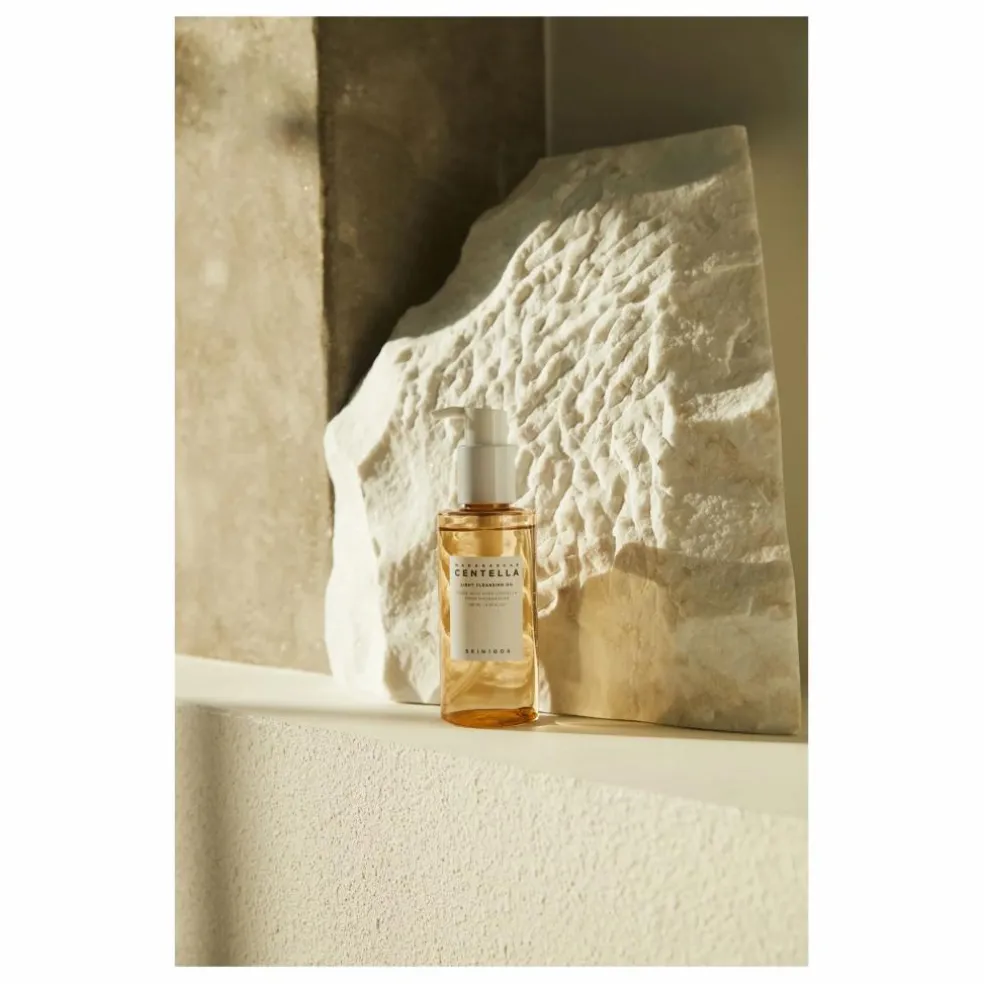 Huile légère démaquillante à la centella asiatica - 200ml