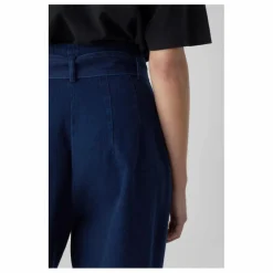 Jean Imogen | Dark Blue