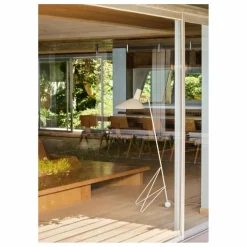 Lampadaire Tripod HM8, Hvidt & Mølgaard | Blanc