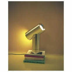 Lampe à poser Beam, Tom Chung | Aluminium