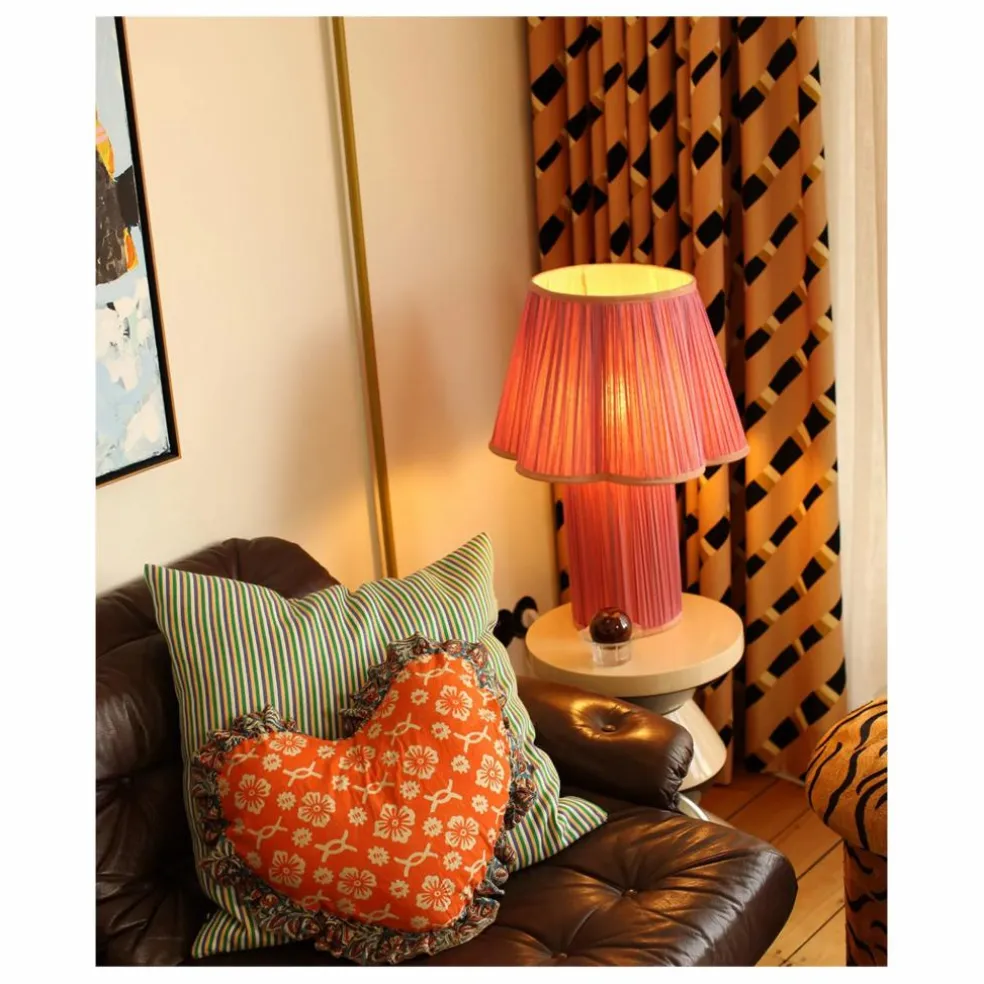 Lampe à poser en soie Myra | Rose fuschia