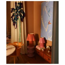 Lampe à poser en soie Myra | Rose fuschia