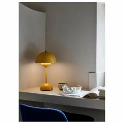 Lampe à poser portative Flowerpot VP9, Verner Panton | Jaune moutarde