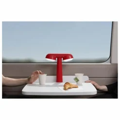 Lampe TGV Moustache x SNCF, Ionna Vautrin | Rouge