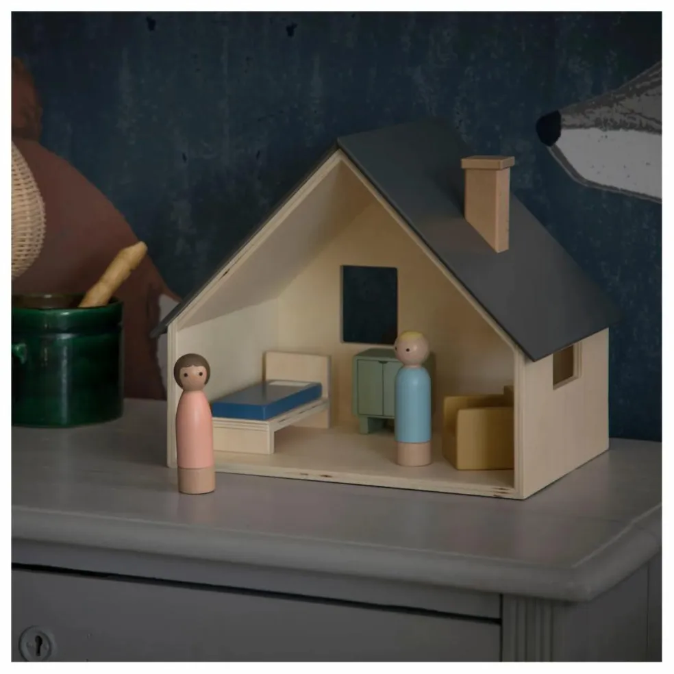 Maison de poupées et accessoires en bois