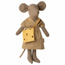 Maman souris et son sac