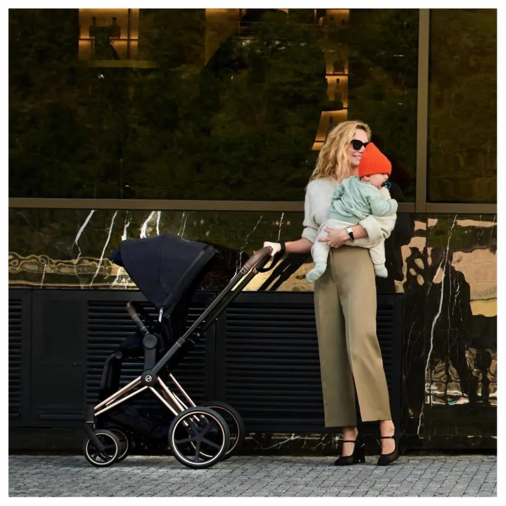 Poussette évolutive Priam 2022 châssis rose gold | Noir