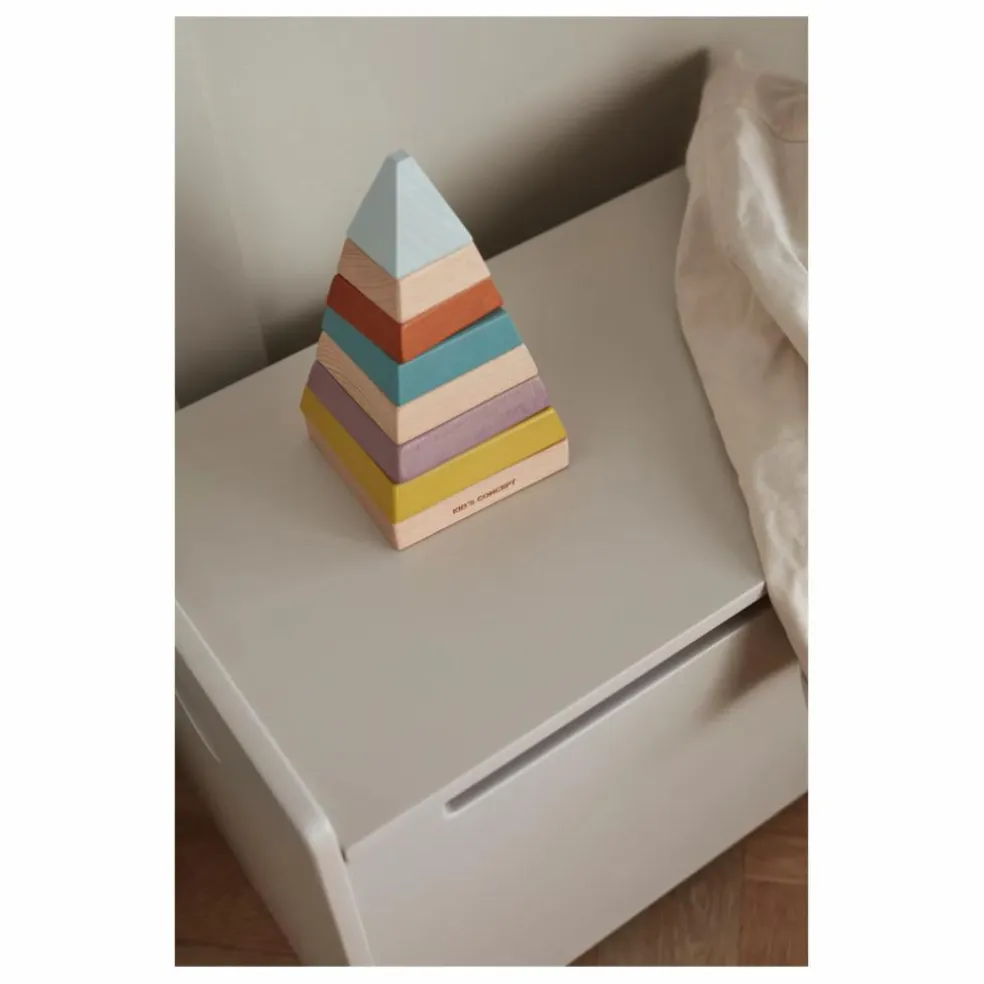 Pyramide à empiler en bois