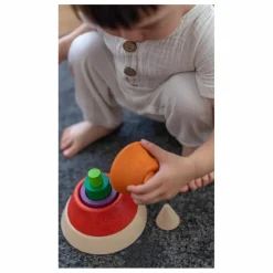 Pyramide à empiler et à encastrer