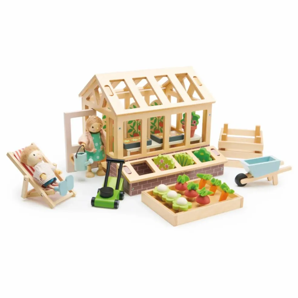 Serre en bois et ses accessoires