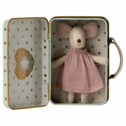 Souris Angel dans sa valise