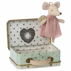 Souris Angel dans sa valise