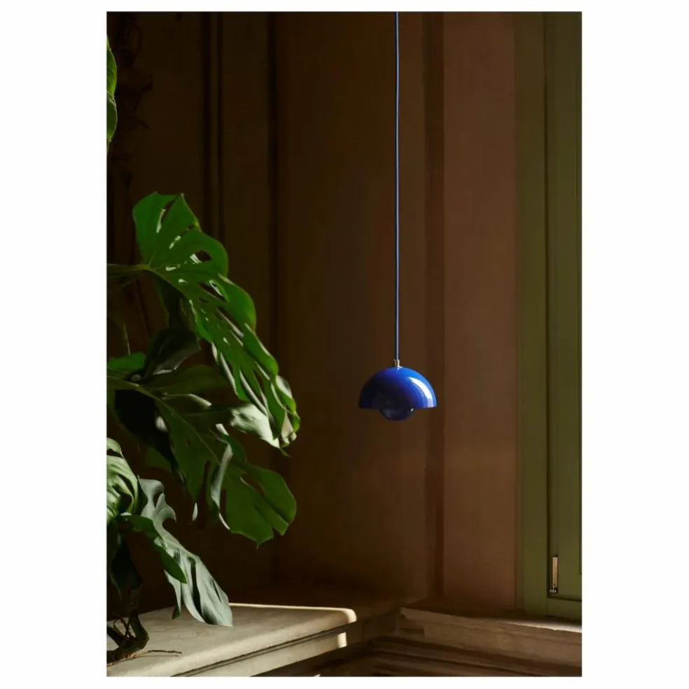 Suspension Flowerpot VP10, Verner Panton | Bleu