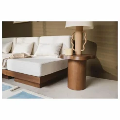 Table d'appoint en finition noyer | Noyer