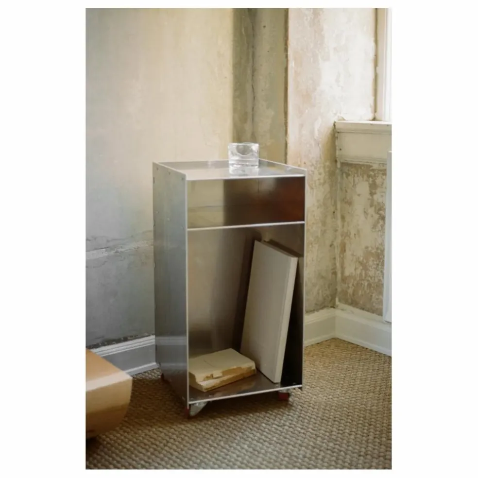 Table d'appoint Rivet box en aluminium