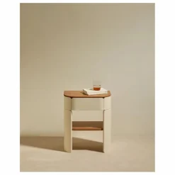 Table de chevet laquée Equilibre | Ecru
