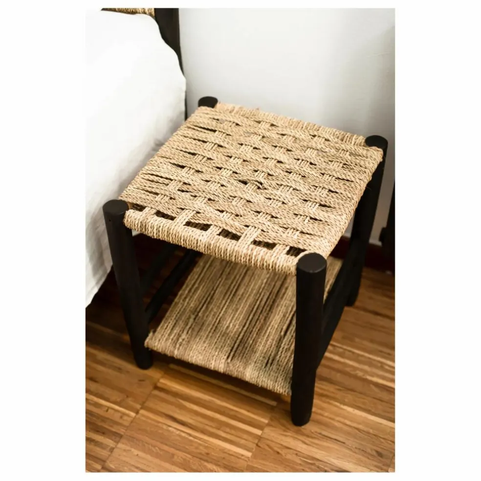 Table de nuit en bois peint et palme | Noir