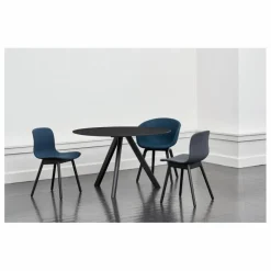 Table ronde laquée CPH20, pietement en chêne | Noir