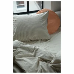 Taie d'oreiller Striped en percale organique - Olive-Ecru | Olive