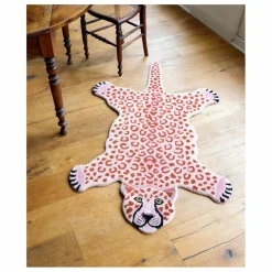 Tapis léopard en laine | Rose